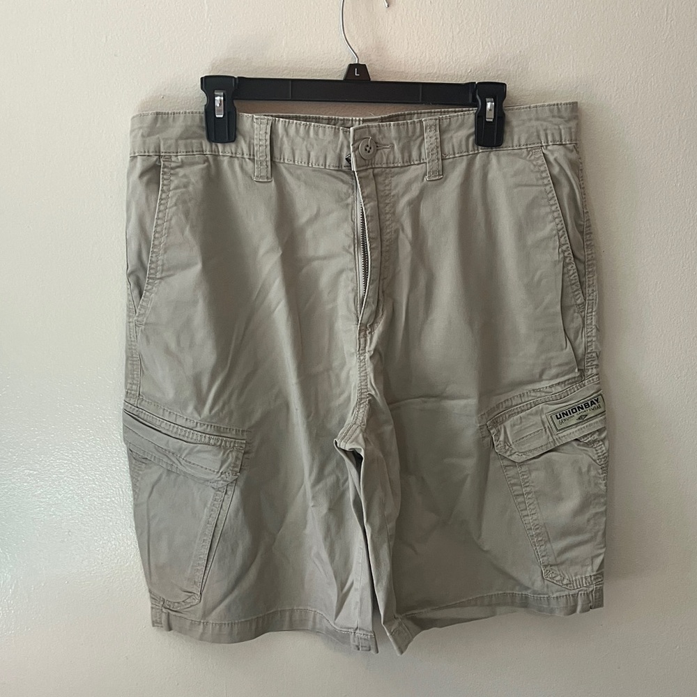 Unionbay cargo shorts